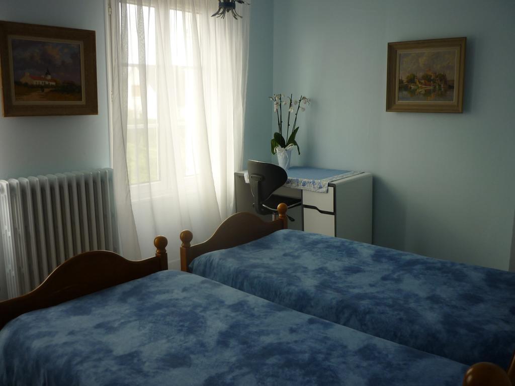 Chambres D'Hotes Le Jardin D'Alice Le Tilleul 객실 사진
